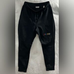 THE MUSEUM - Logo Style Relaxed Joggers - Men / 2XL (Black)